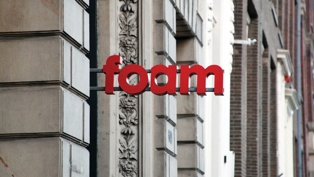 Grafisch ontwerp leiden, grafisch ontwerp, kordaat, studio kordaat, leiden, grafisch ontwerper, grafische vormgeving, graphic design, vormgeving, FOAM, fotografie museum Amsterdam, campagne, posters, poster, flyer, uitnodiging, dtp,
